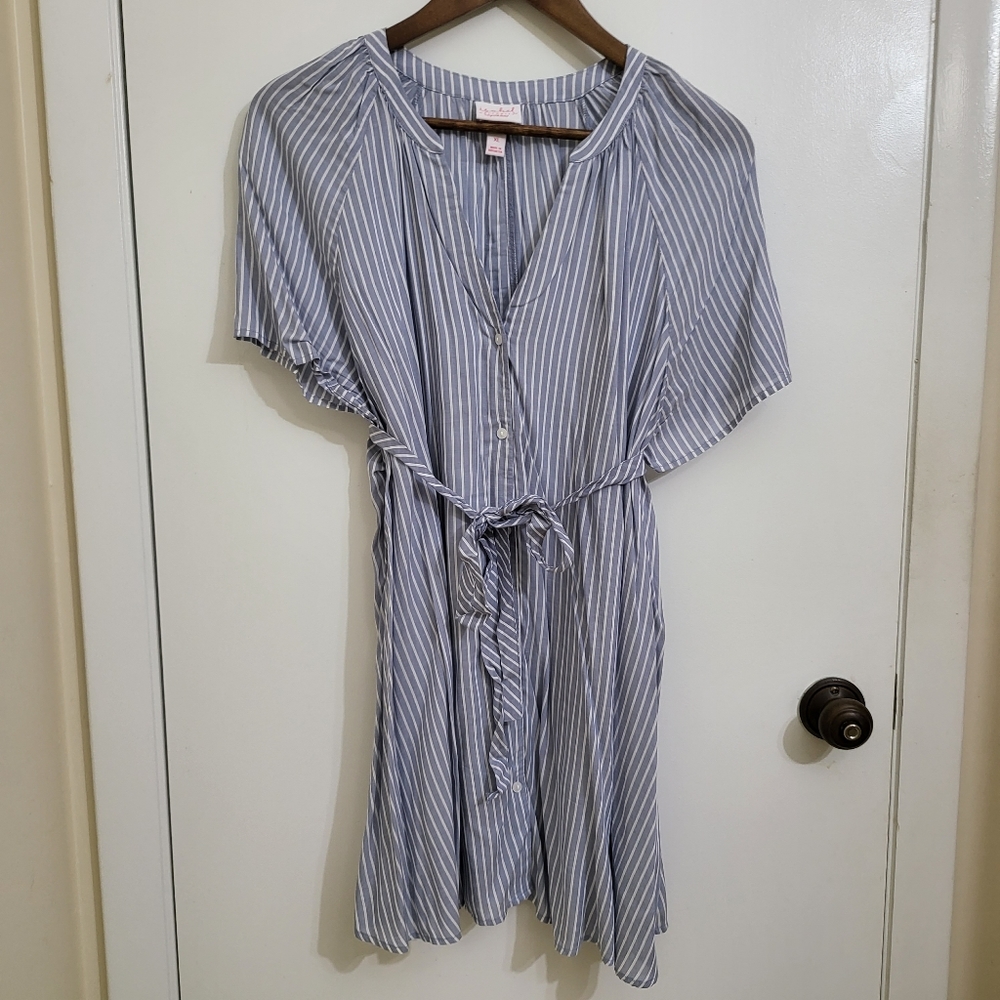 Ingrid & Isabel Maternity Stripes Mini Dress Blouse Shortsleeve Tops
